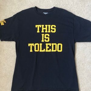Toledo Rockets T-shirt Size LARGE